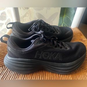 Women’s Hoka Bondi 8 size 8.5 all black